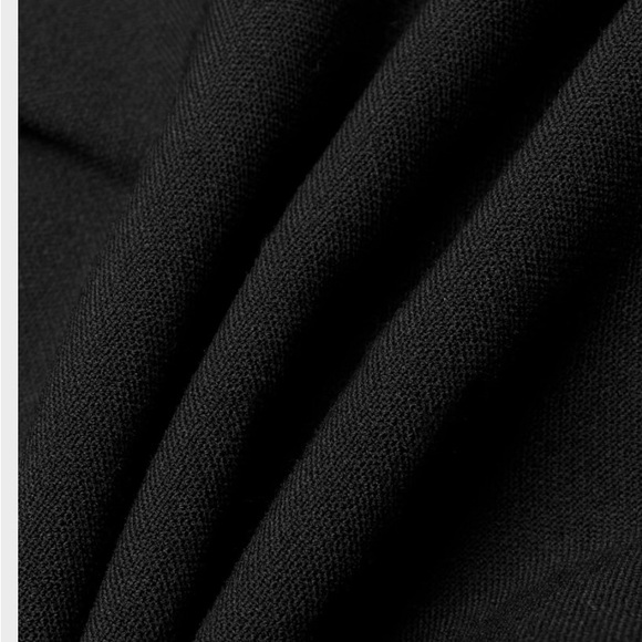 Babaton Pleated Mini Short - Picture 8 of 11